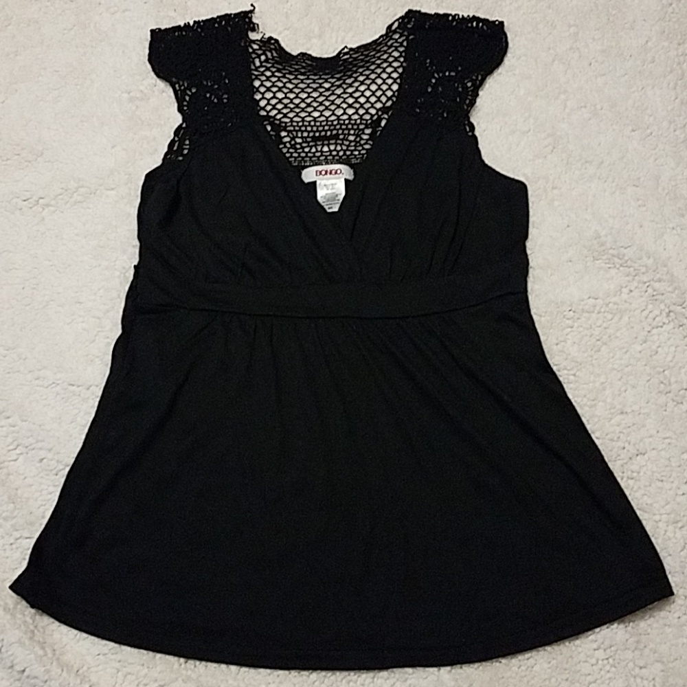 Womens sleeveless shirt